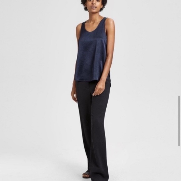 Theory Sateen Everyday Tank Navy Blue Size Medium Scoop Neck Sleeveless Shirt. - Picture 1 of 7